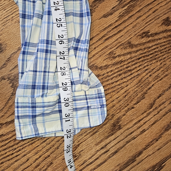 Gap slimfit XL buttondown long sleeve shirt. Blue and cream color. - Picture 8 of 10